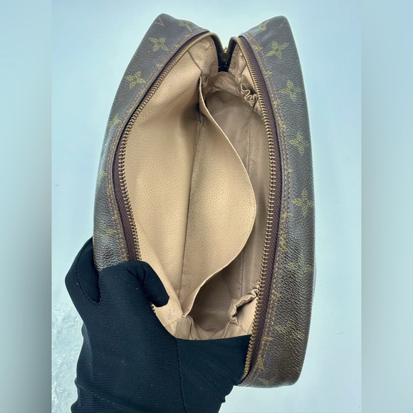 Vintage 1980s  Louis Vuitton Monogram Trousse Toilette 28 Pouch - Picture 11 of 15